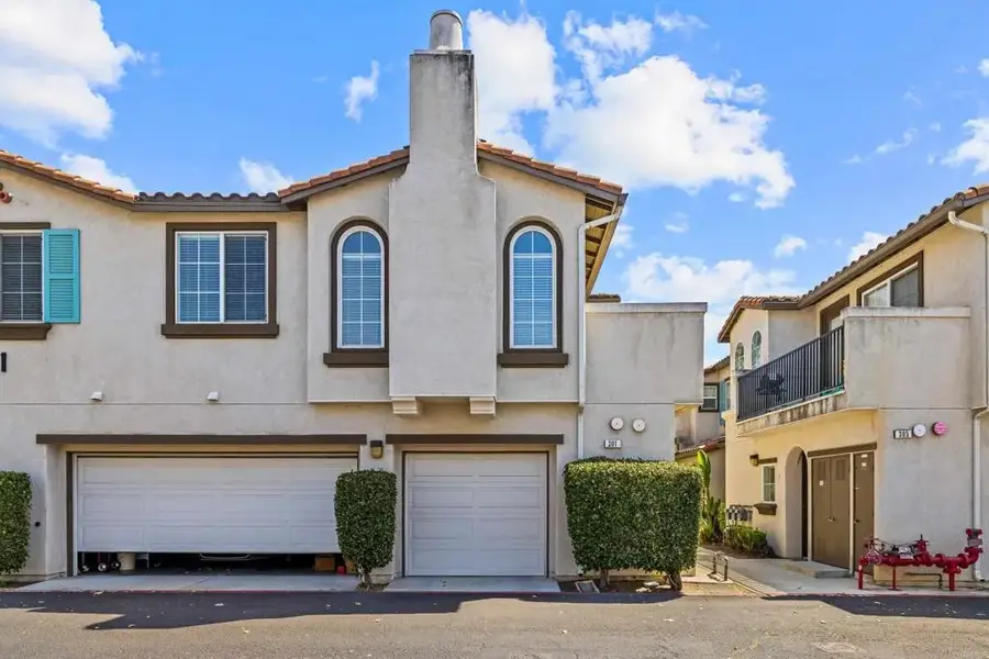 301 Island Way #6, Oceanside, CA 92058 - #2