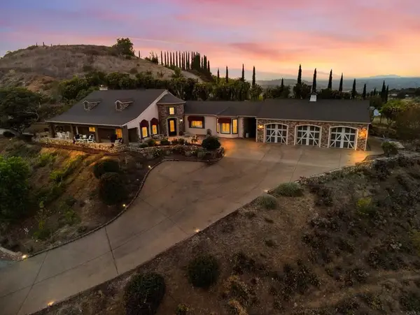30419 Canyon Estates, Vista, CA 92084