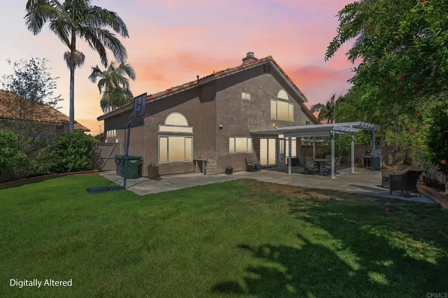 1789 Pinnacle Ct, Vista, CA 92081 - #2
