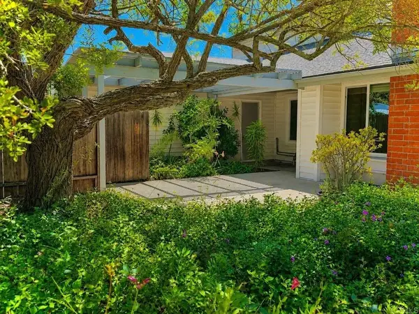 14744 Roberto Rio Road, Poway, CA 92064