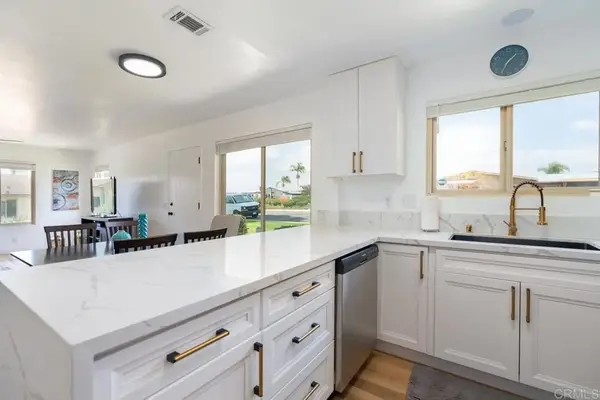 1025 Plover Way #Unit 3, Oceanside, CA 92057