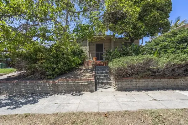 4818 Lamont Street, San Diego, CA 92109