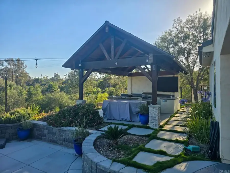 2521 Ralls Street, Fallbrook, CA 92028 - #3