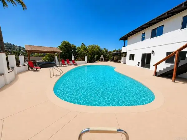 4816 Redondo Drive, La Mesa, CA 91941