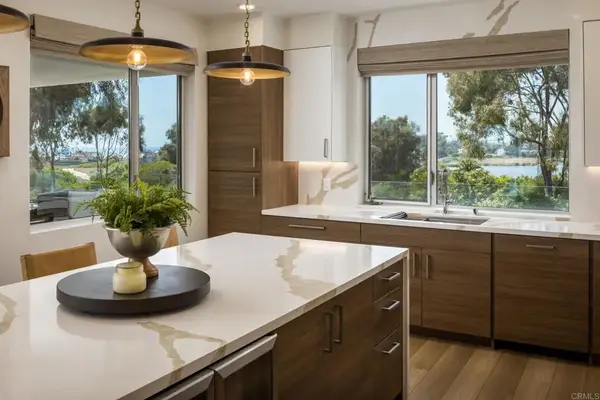 2501 State Street #306, Carlsbad, CA 92008