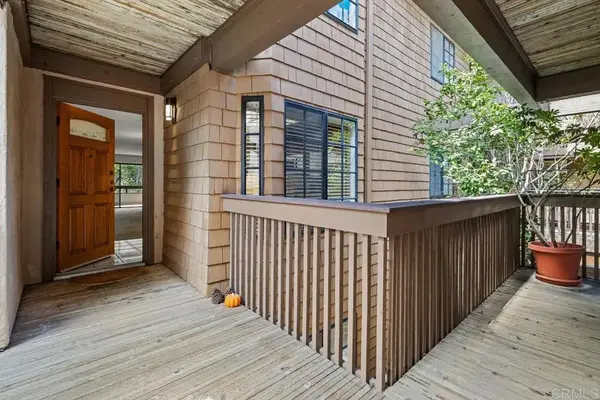 8870 Villa La Jolla Drive #213, La Jolla, CA 92037
