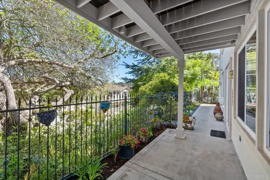 6085 Hillpointe Row, La Jolla, CA 92037 - #3