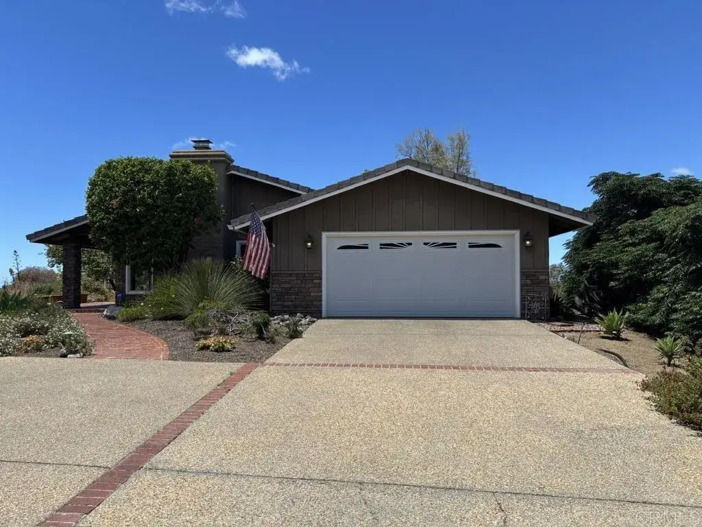 1825 Kent Place, Vista, CA 92084 - #1