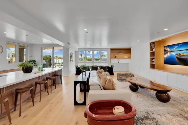 3097 Madison Street #301, Carlsbad, CA 92008