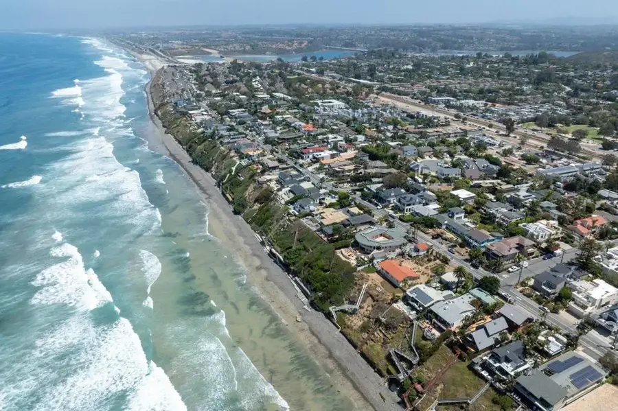 1524 N Coast Hwy 101, Encinitas, CA 92024 - #2