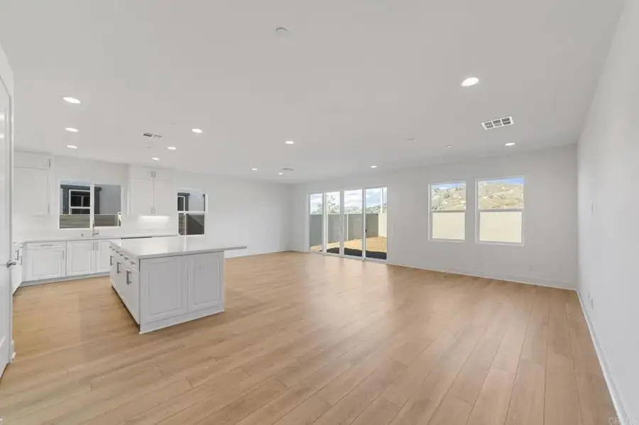 3501 Foxley Dr, Escondido, CA 92027 - #3
