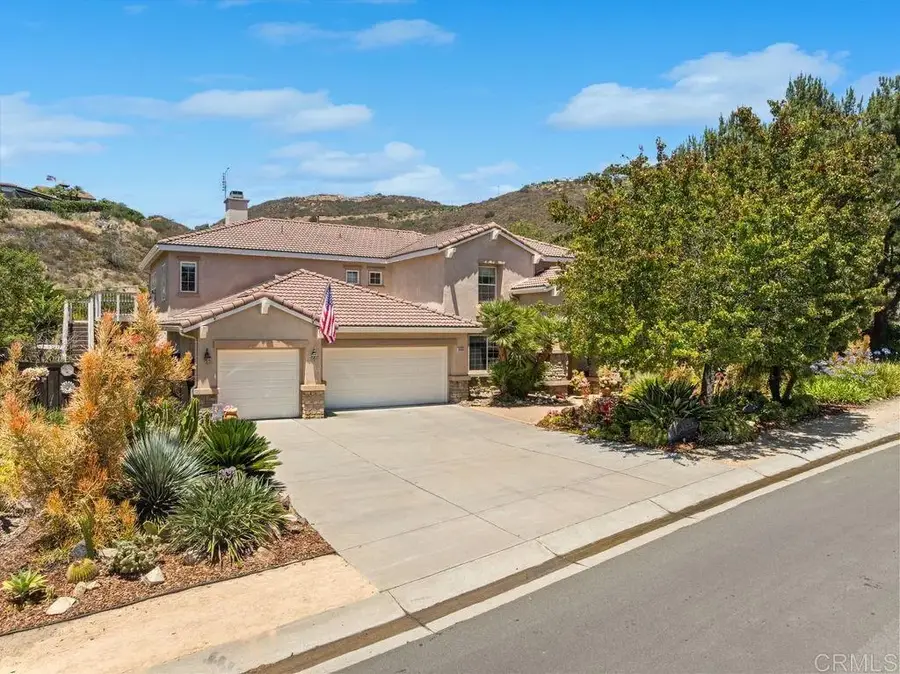 2494 San Clemente Avenue, Vista, CA 92084 - #2