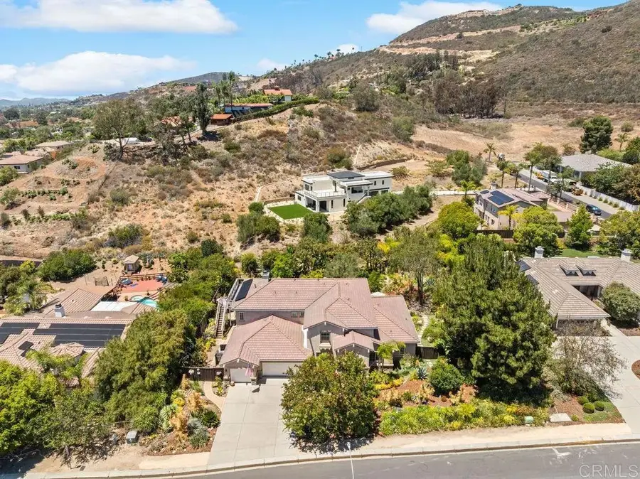 2494 San Clemente Avenue, Vista, CA 92084 - #3