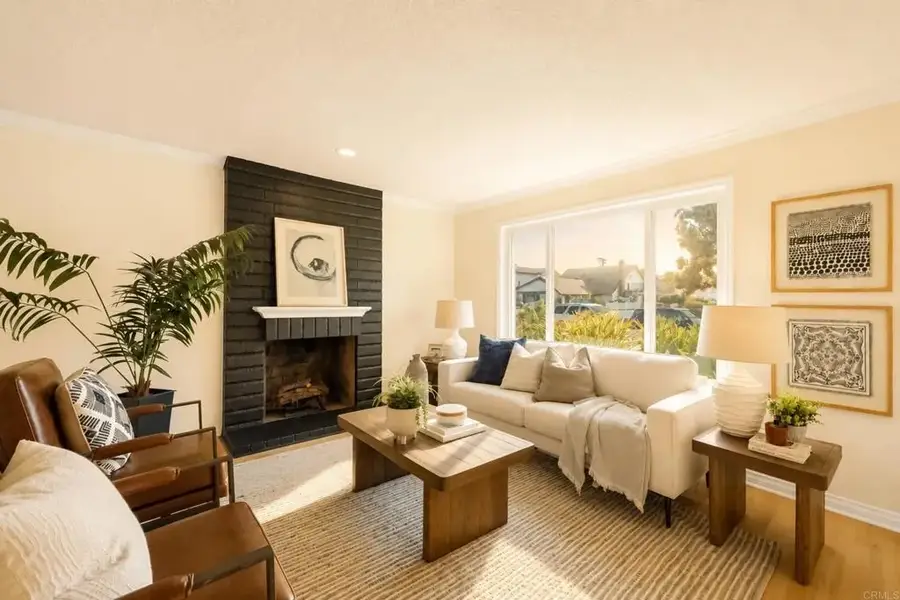 5848 Chateau Drive, San Diego, CA 92117 - #3