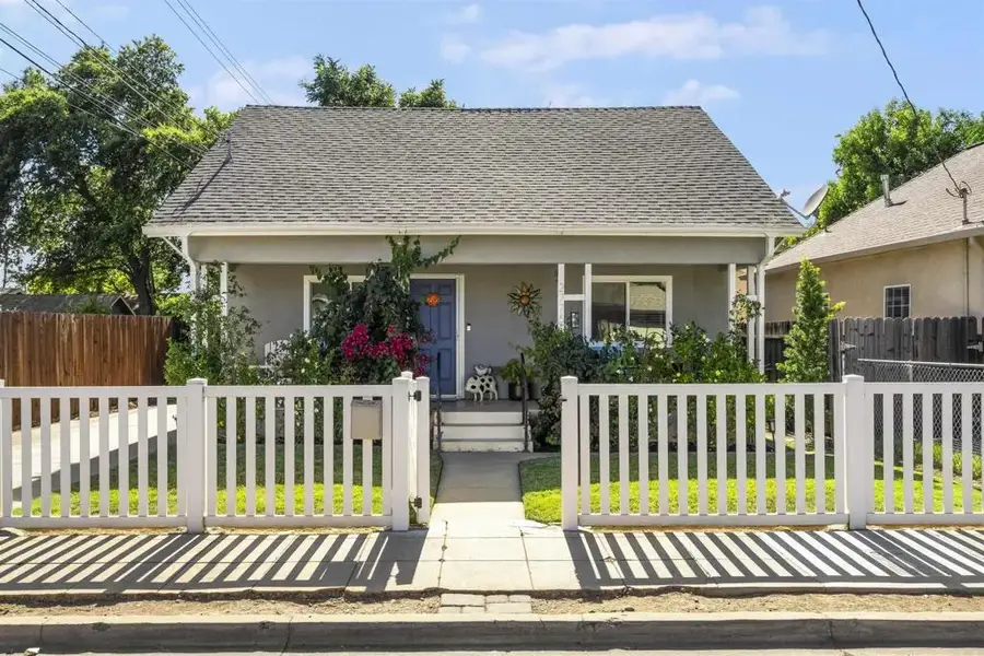 2776 Santa Clara Way, Sacramento, CA 95817 - #2