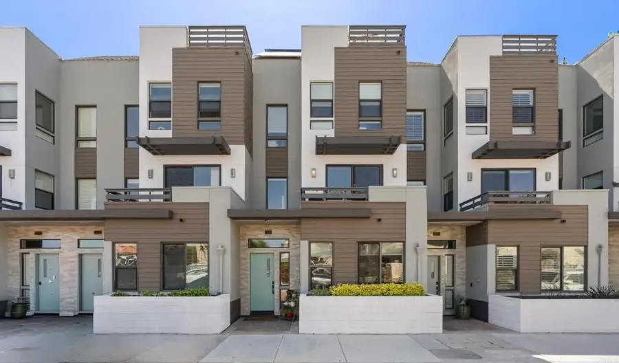 2537 State St., Carlsbad, CA 92008 - #2
