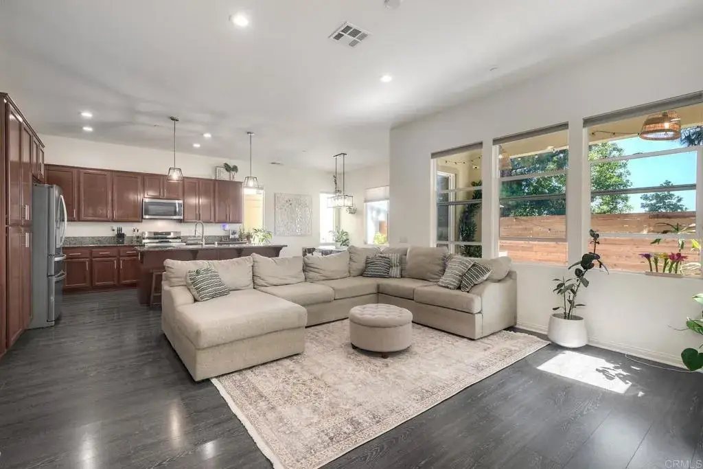 628 Topaz Court, Vista, CA 92083 - #1