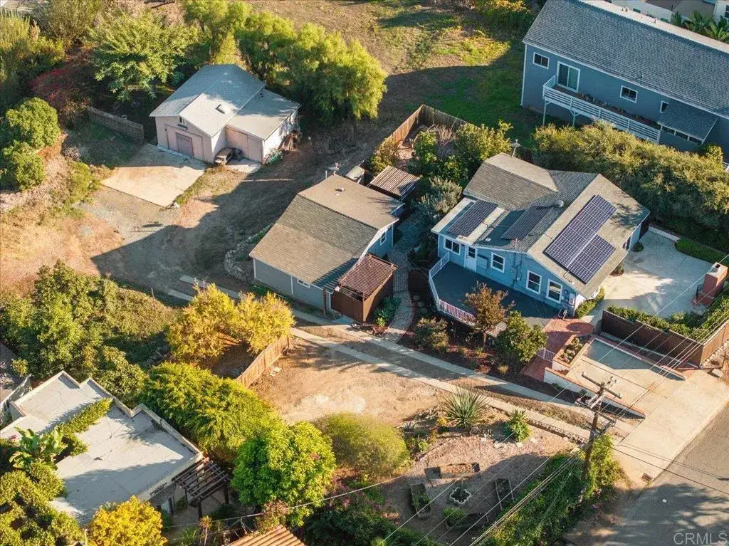 697 Ocean View Avenue, Encinitas, CA 92024 - #1