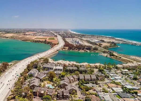 4016 Layang Layang Circle #C, Carlsbad, CA 92008