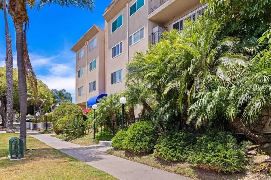 1830 Thomas Avenue #2F, San Diego, CA 92109 - #2