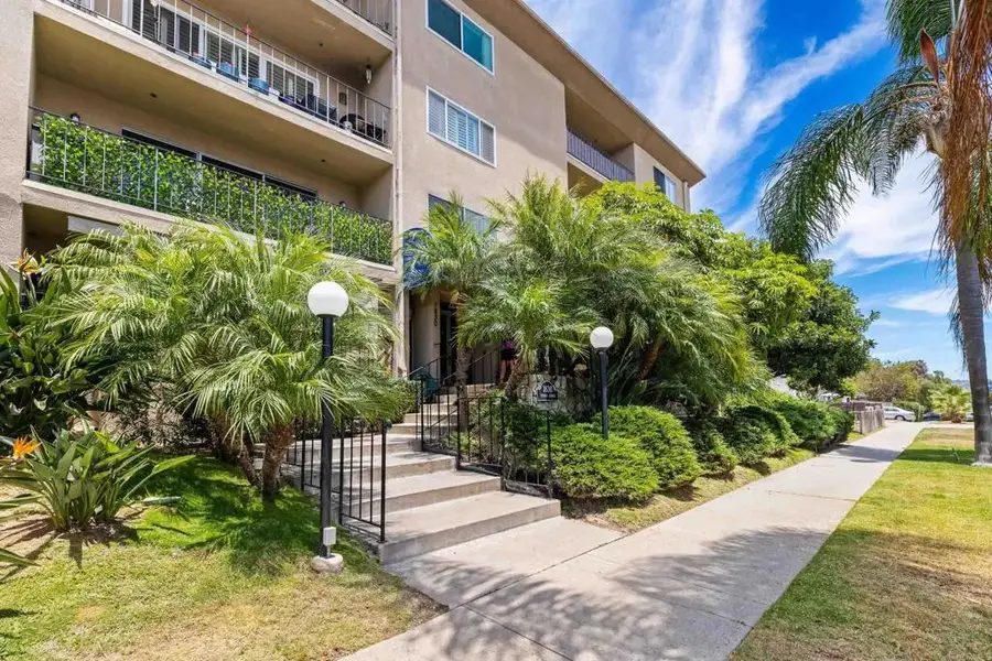 1830 Thomas Avenue #2F, San Diego, CA 92109 - #3