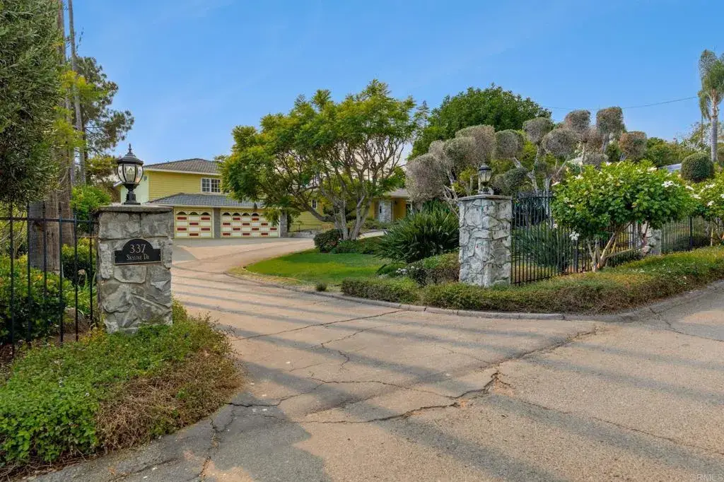 337 Skyline Drive, Vista, CA 92084 - #1