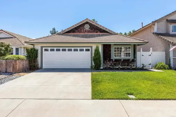 2332 Briarwood Place, Escondido, CA 92026