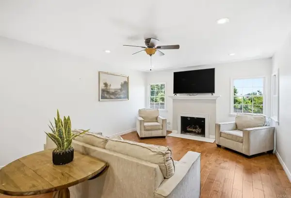 943 Park Hill Drive, Escondido, CA 92025