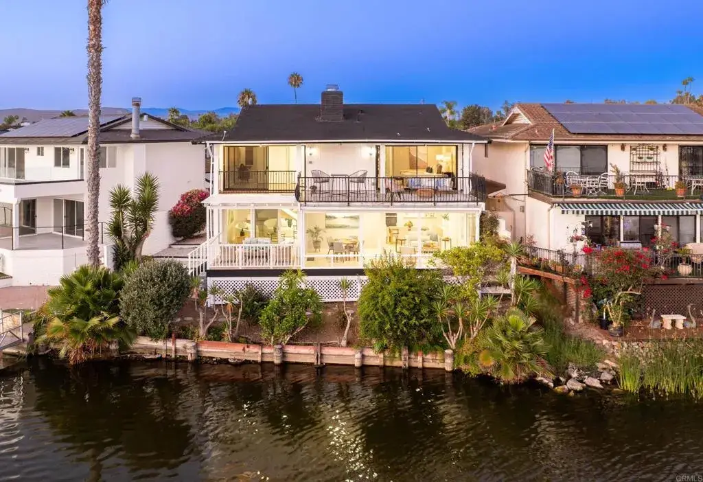 1499 La Linda Drive, San Marcos, CA 92078 - #1