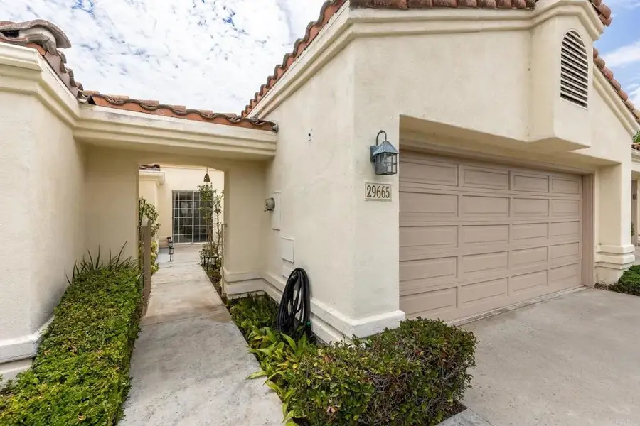 29665 Castle Creek Ln, Escondido, CA 92026 - #2