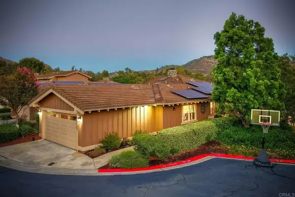 8507 Circle R Course Lane, Escondido, CA 92026