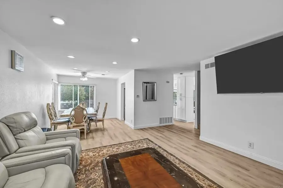 9378 Twin Mountain Circle, San Diego, CA 92126 - #3