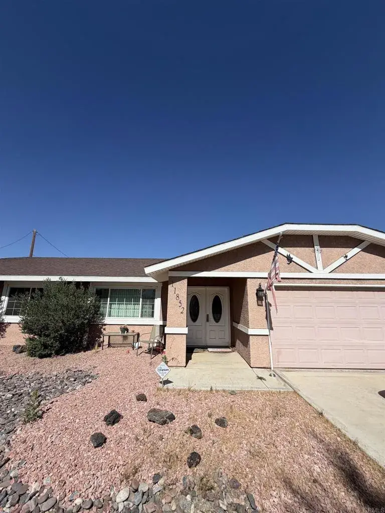 11852 Jamacha Rd, Apple Valley, CA 92308 - #2