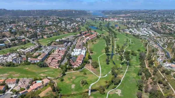 2569 Navarra Dr #C, Carlsbad, CA 92009