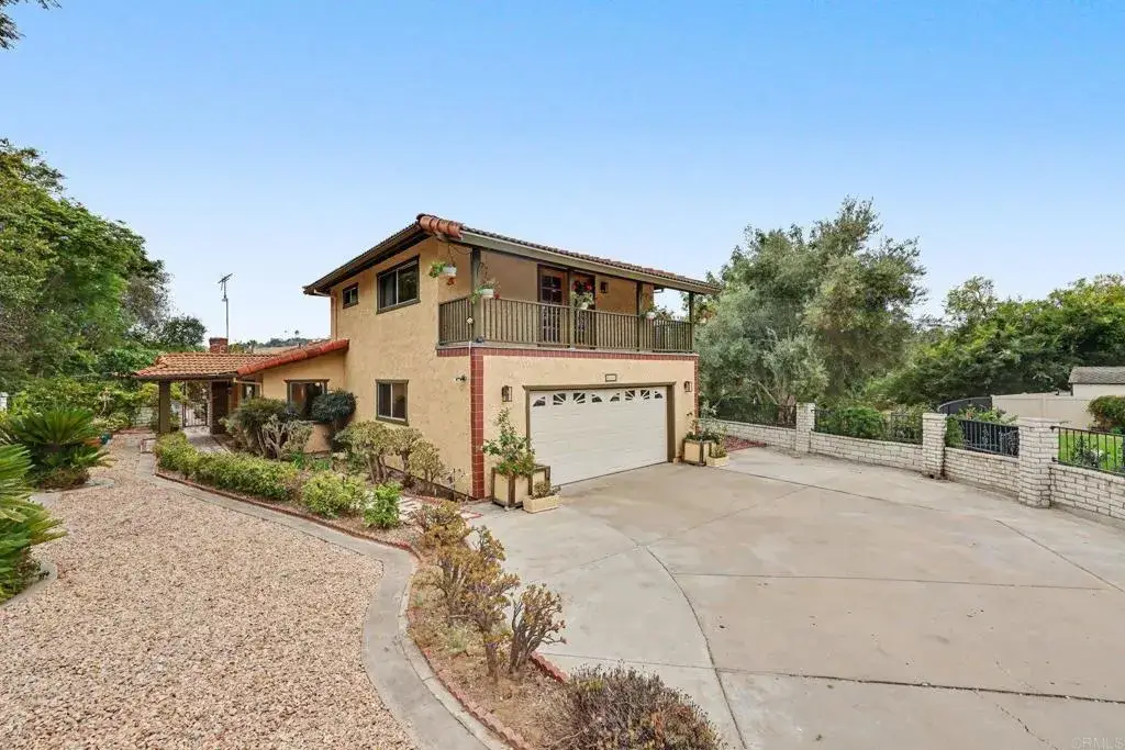 983 El Pajodo Place, Vista, CA 92084 - #1