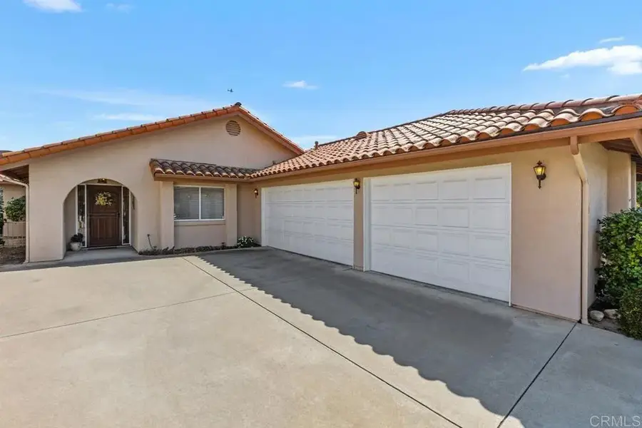 1066 Ridge Heights Drive, Fallbrook, CA 92028 - #2