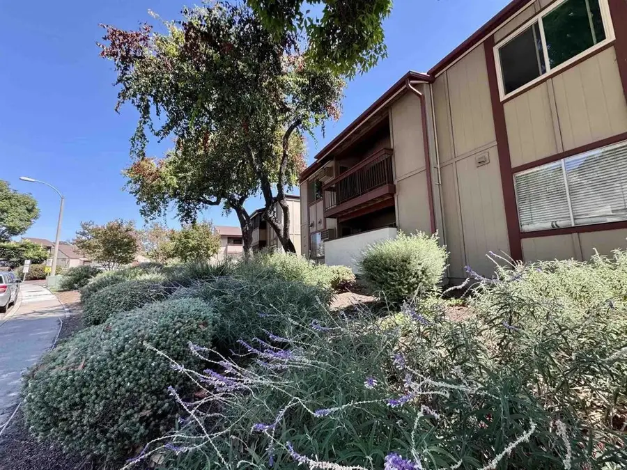 5473 Adobe Falls Rd- #16, San Diego, CA 92120 - #2