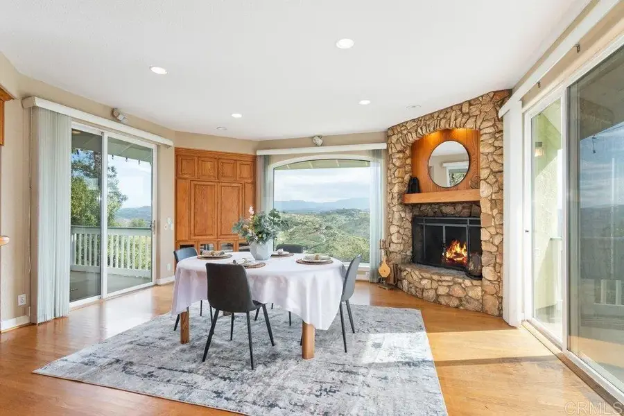 4327 Hollyhill Road, Vista, CA 92084 - #2