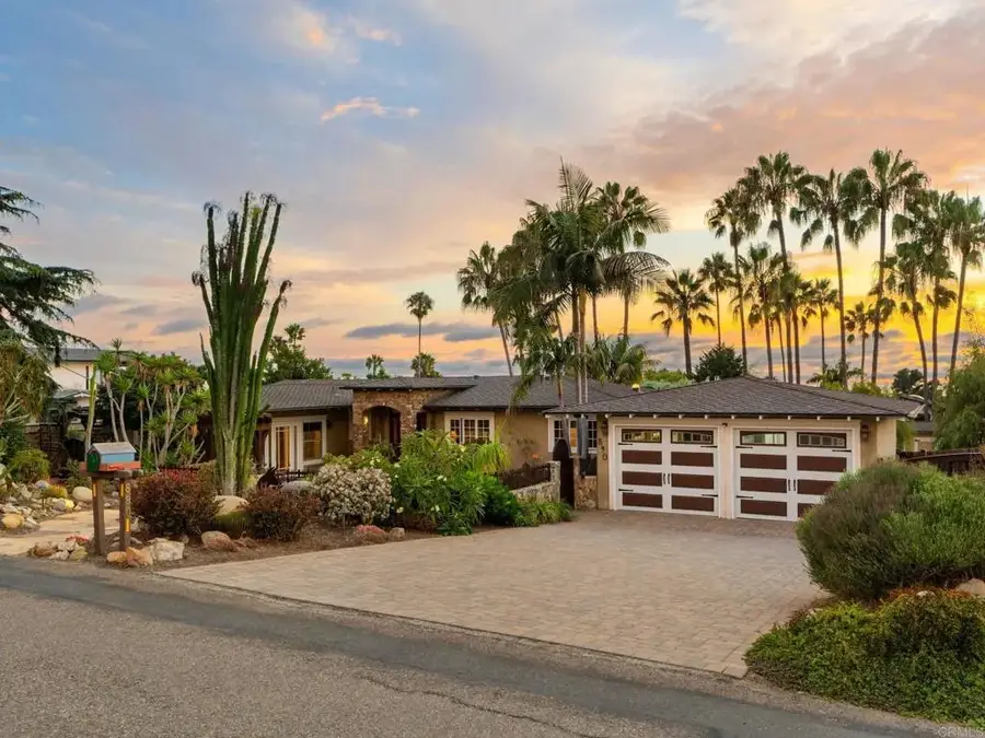 890 Passiflora Avenue, Encinitas, CA 92024 - #2