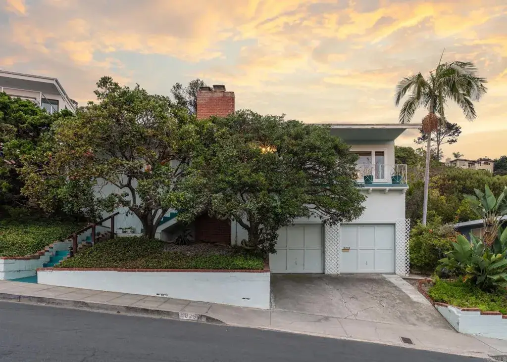 5825 Folsom Dr, La Jolla, CA 92037 - #1