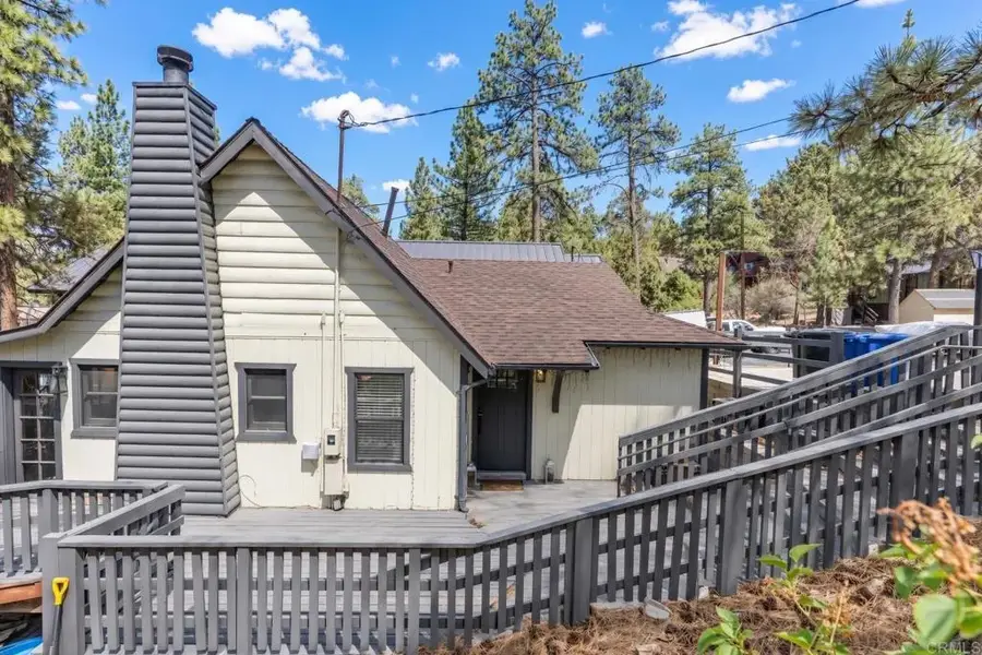 131 E Aeroplane Boulevard, Big Bear City, CA 92314 - #2