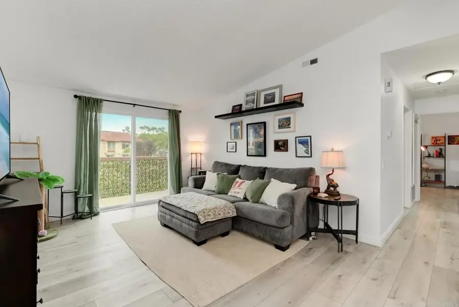 4055 Porte La Paz #141, San Diego, CA 92122 - #2