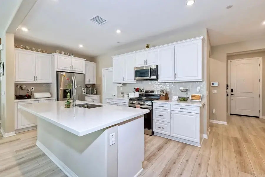 1715 Crabapple Way, Oceanside, CA 92056 - #2
