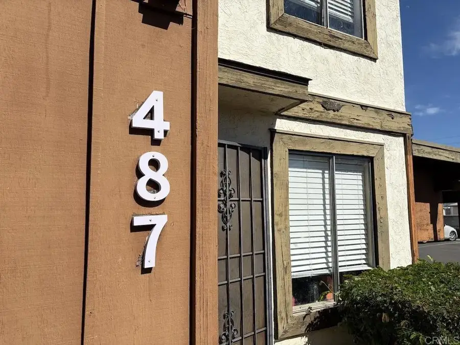 487 S Lincoln Avenue, El Cajon, CA 92020 - #3