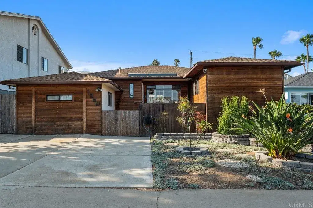1960 Emerald Street, San Diego, CA 92109 - #1