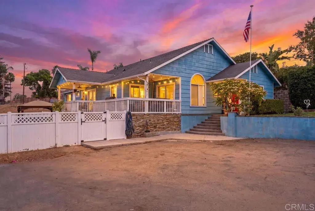 1422 E Fallbrook Street, Fallbrook, CA 92028 - #1