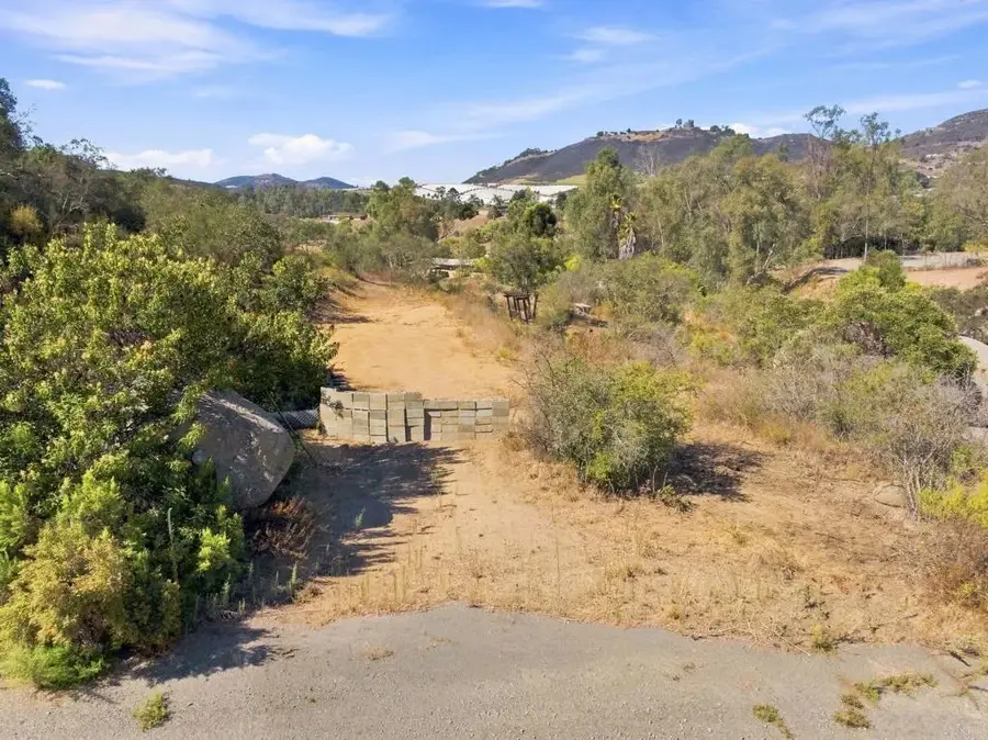 435 Camino Calafia, San Marcos, CA 92069 - #2