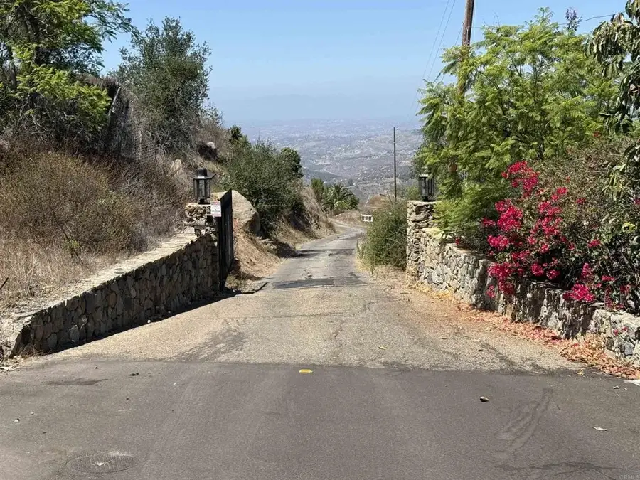 Welk Highland Lane, Escondido, CA 92026 - #3