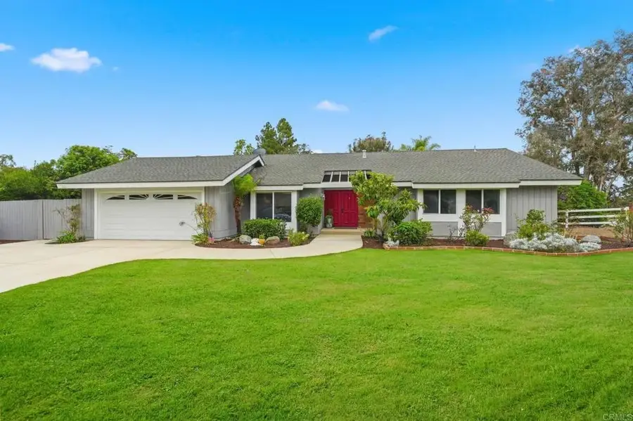 745 Blackhawk Cir, Vista, CA 92081 - #2