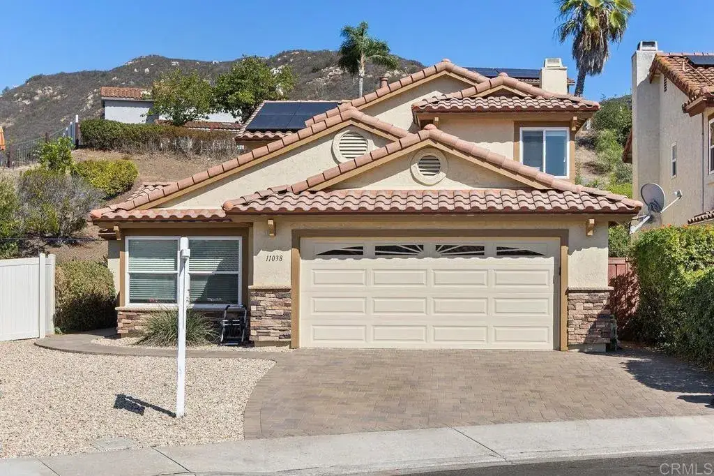 11038 Twin Pond, San Diego, CA 92128 - #1